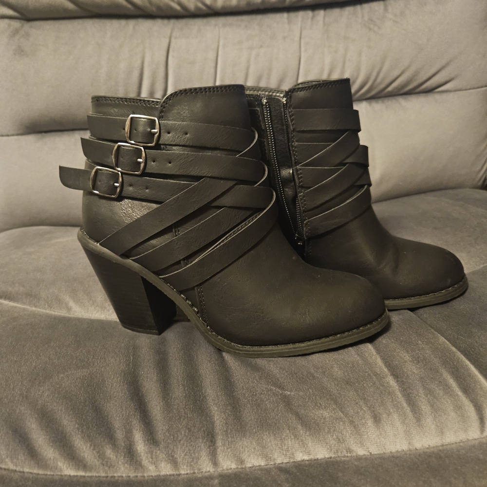 Journee Collection Black Heeled Boots